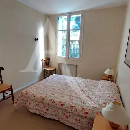 Maison De Maitre Capacite 10 Personnes Avec Piscine, Wifi Et Stationnement