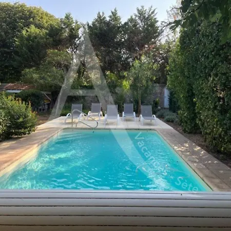 Maison De Maitre Capacite 10 Personnes Avec Piscine, Wifi Et Stationnement Villa *